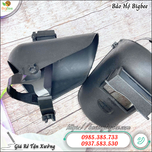 Mặt nạ hàn giá rẻ bền chắc cho thợ cơ khí. Mặt nạ hàn giá rẻ bền chắc cho thợ cơ khí.