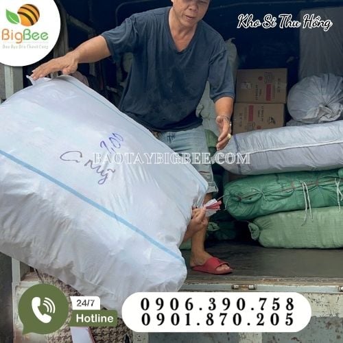 Hoạt động giao sỉ đồ bảo hộ lao động mỗi ngày tại kho Thu Hồng Hoạt động giao sỉ đồ bảo hộ lao động mỗi ngày tại kho Thu Hồng