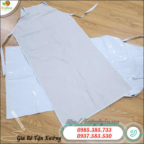 Tạp dề simili cho xưởng chế biến, sản xuất – bền đẹp, an toàn. Tạp dề simili cho xưởng chế biến, sản xuất – bền đẹp, an toàn.