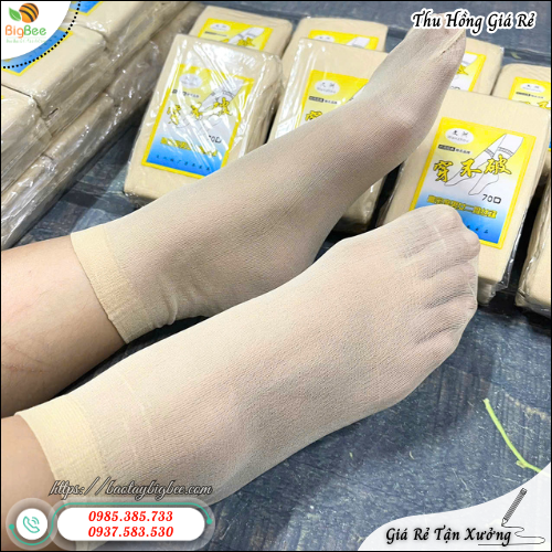 Tất da mỏng mềm mại ôm chân thoải mái. Tất da mỏng mềm mại ôm chân thoải mái.