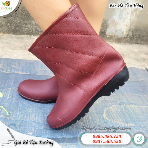 Ủng Lao Động Ngắn Cổ Nhẹ Chân Làm Việc Lâu Không Mỏi. Ủng Lao Động Ngắn Cổ Nhẹ Chân Làm Việc Lâu Không Mỏi.