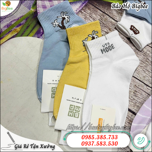 Vớ cổ ngắn không tuột gót, mang êm cả ngày. Vớ cổ ngắn không tuột gót, mang êm cả ngày.