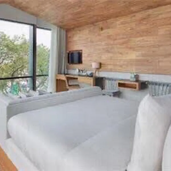 BÁN KHÁCH SẠN 4 SAO FUSION SUITES - MẶT TIỀN SƯƠNG NGUYỆT ÁNH