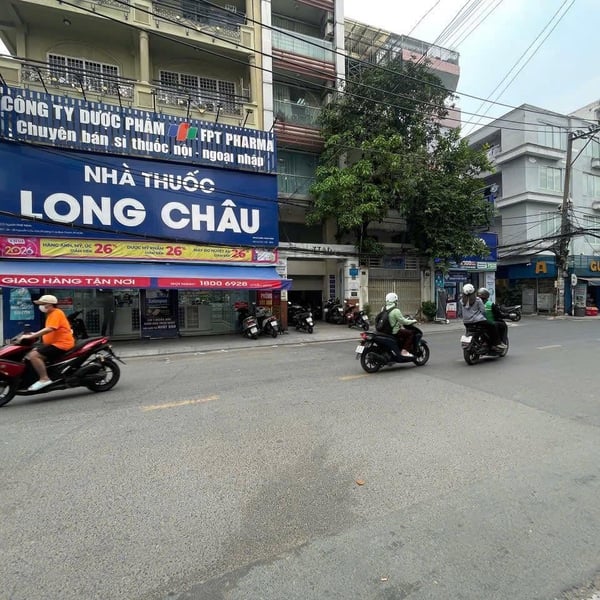 Bán nhà mặt tiền Nguyễn Cửu Vân, P17,  Quận Bình Thạnh