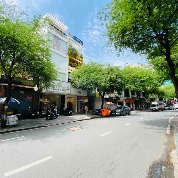 Cần bán nhà mặt tiền đường Lý Tự Trọng Quận 1, Tp.Hồ Chí Minh