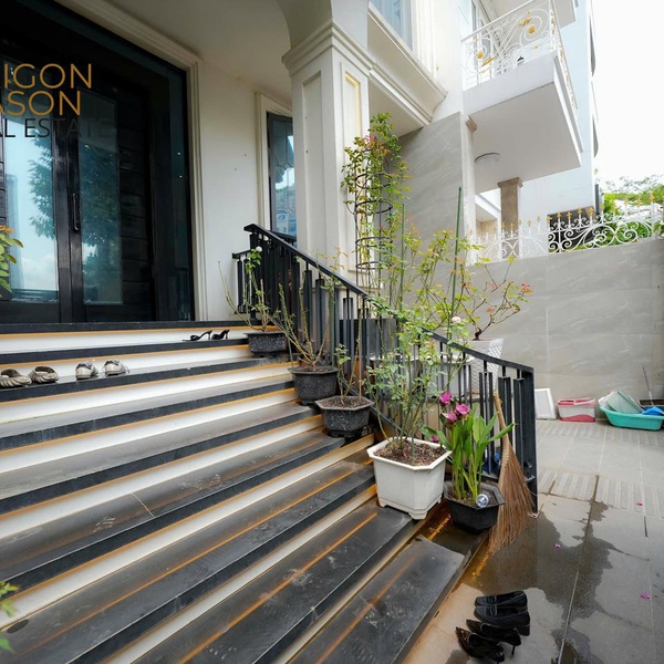 Bán biệt thự mặt tiền Đường Số 5, Khu Him Lam, P. Tân Hưng, Quận 7