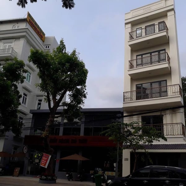 Bán nhà mặt tiền Nguyễn Văn Hưởng, P. Thảo Điền, TP. Thủ Đức
