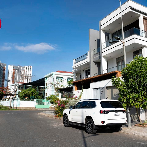 Bán biệt thự KHU DÂN CƯ THÁI SƠN NHÀ BÈ - NGANG 10M