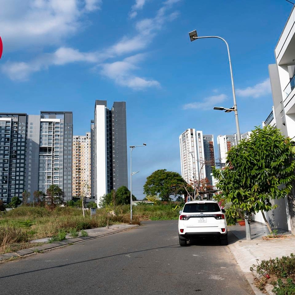 Bán biệt thự KHU DÂN CƯ THÁI SƠN NHÀ BÈ - NGANG 10M