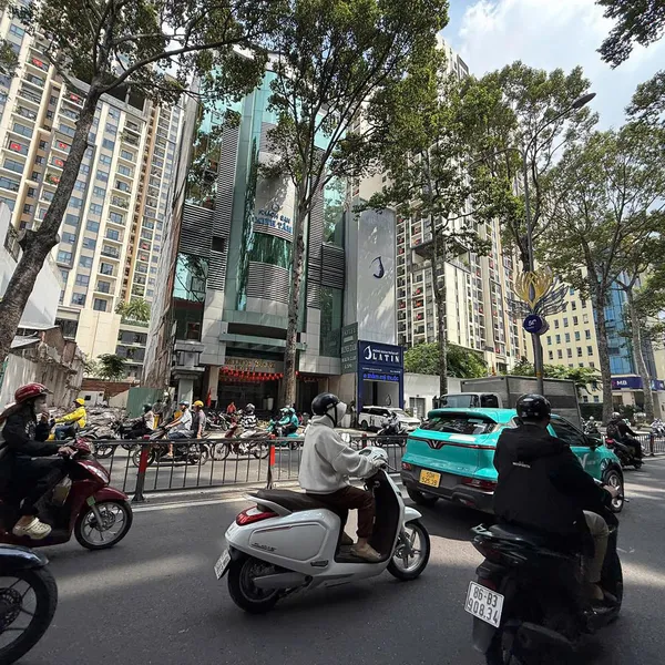 Bán đất mặt tiền Đường 3/2, P. Hoà Hưng, Quận 10