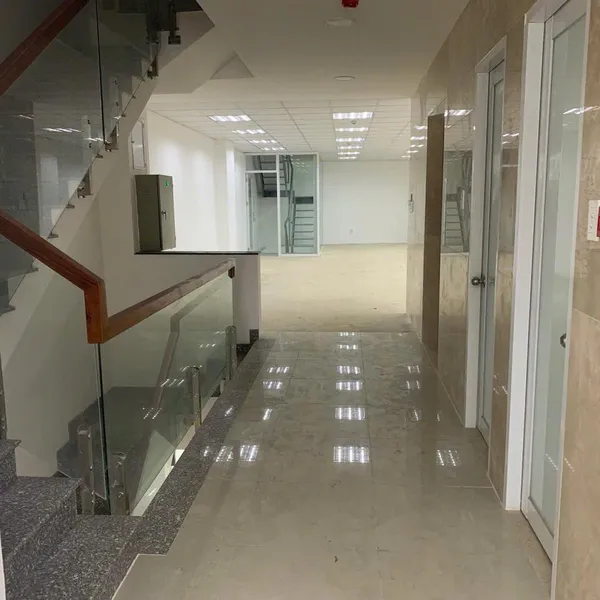 Bán toà nhà mặt tiền Bạch Đằng, P. Tân Sơn Hoà, Quận Tân Bình