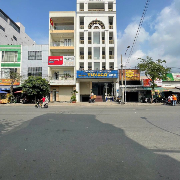 Bán toà nhà Phạm Văn Bạch, Phường Tân Sơn, Quận Tân Bình