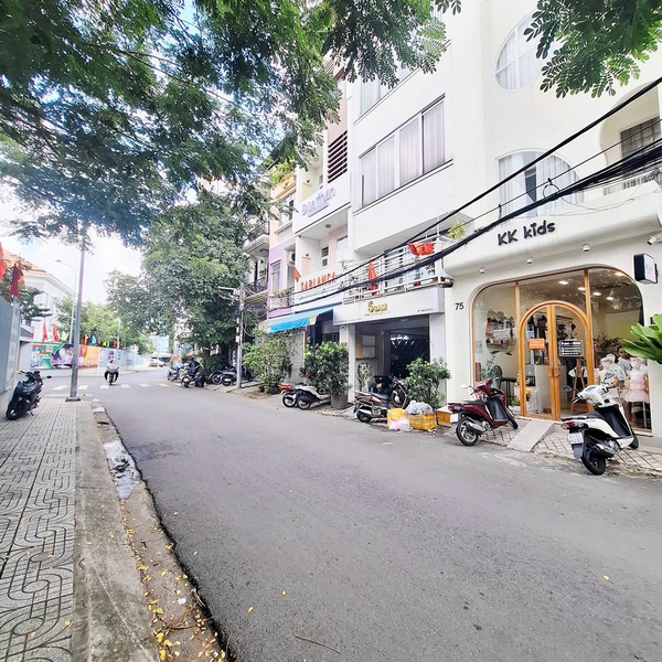 Bán nhà mặt tiền Hoa Sữa, Phường Cầu Kiệu, Quận Phú Nhuận