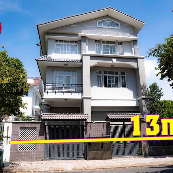 Bán biệt thự mặt tiền Đường số 17, Khu SADECO, Phường Tân Hưng, Quận 7