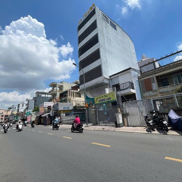 Bán tòa nhà Nguyễn Văn Đậu, P. Bình Lợi Trung, Quận Bình Thạnh