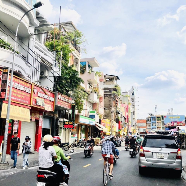 Bán nhà mặt tiền Nguyễn Hữu Cầu, Phường Tân Định, Quận 1