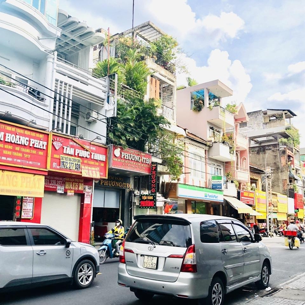 Bán nhà mặt tiền Nguyễn Hữu Cầu, Phường Tân Định, Quận 1