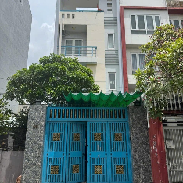 Bán nhà mặt tiền Nguyễn Thiện Thuật, Phường 14, Quận Bình Thạnh