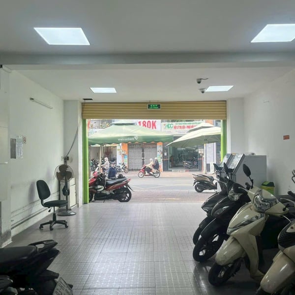 Bán nhà mặt tiền Lê Văn Sỹ, P. Phú Nhuận, Quận Phú Nhuận