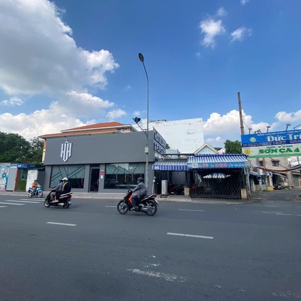 Bán nhà mặt tiền Nguyễn Kiệm, Phường 4, Quận Phú Nhuận