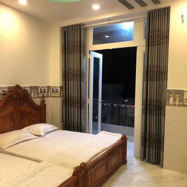 Bán khách sạn mặt tiền Vĩnh Khánh, Phường 10, Quận 4