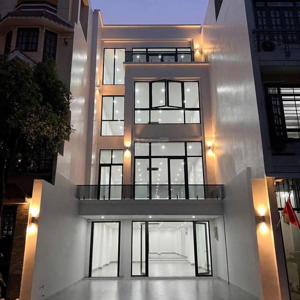 Bán nhà mặt tiền Nguyễn Bá Tuyển, Phường 12, Quận Tân Bình