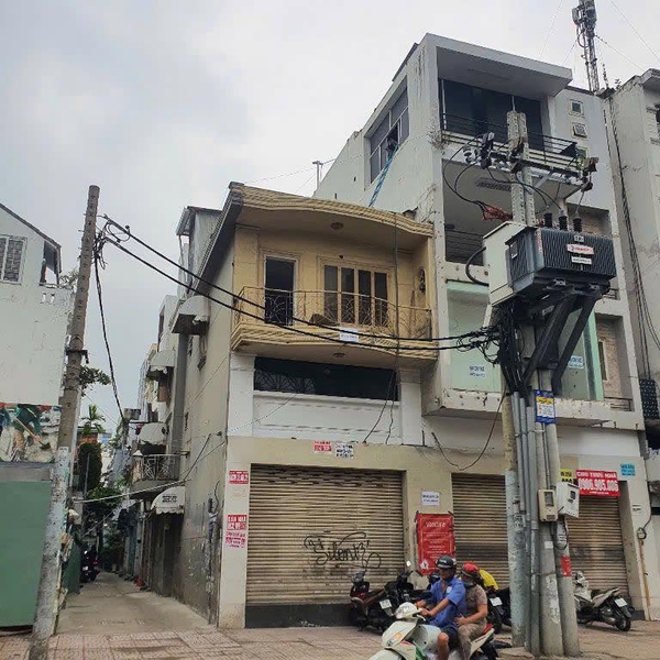 Bán nhà mặt tiền Nguyễn Đình Chiểu, P5, Quận 3