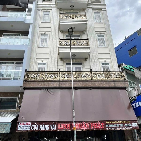 Bán nhà mặt tiền Trần Hưng Đạo, P14, Quận 5