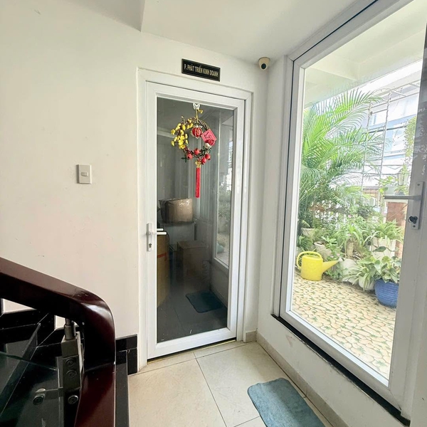 Bán nhà mặt tiền Lạc Long Quân, Phường 5, Quận 11