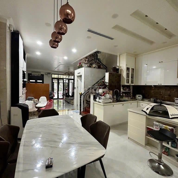 Bán nhà mặt tiền Đường số 7, Phường 12, Quận 10