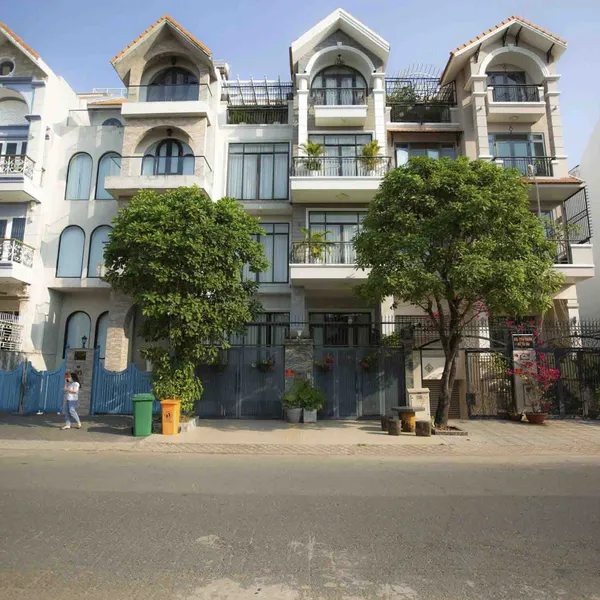 BÁN NHÀ GÓC 2 MẶT TIỀN – KHU HIM LAM