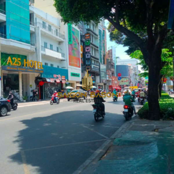Bán nhà mặt tiền Hai Bà Trưng. P. Xuân Hoà, Quận 3