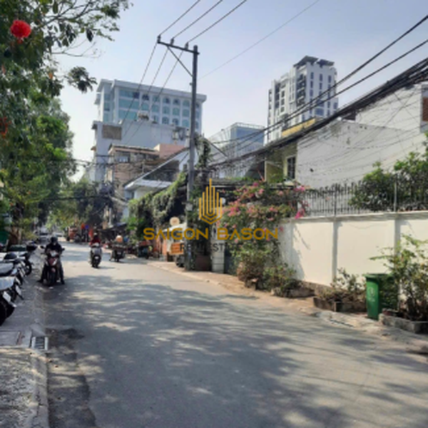 Bán biệt thự mặt tiền Nguyễn Bá Lân, P. Thảo Điền, TP. Thủ Đức