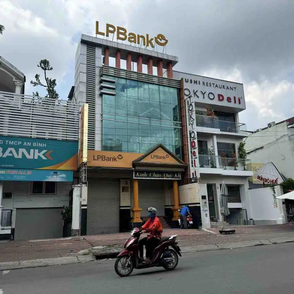 BÁN NHÀ MẶT TIỀN ĐƯỜNG SONG HÀNH QUẬN 2 TP.HỒ CHÍ MINH