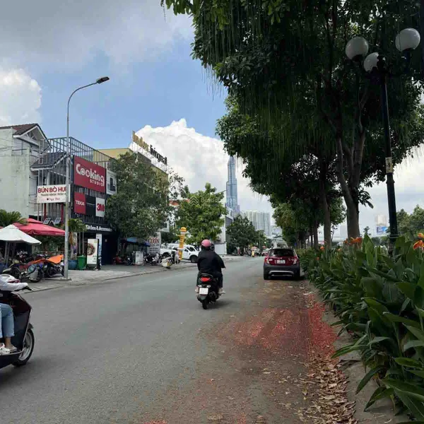 BÁN NHÀ MẶT TIỀN ĐƯỜNG SONG HÀNH QUẬN 2 TP.HỒ CHÍ MINH