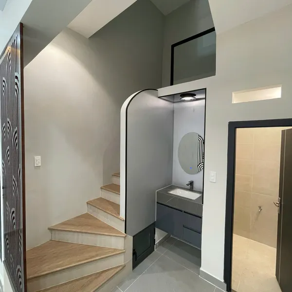 BÁN NHÀ PHỐ SỐ 120 LÊ THỊ RIÊNG, PHƯỜNG BẾN THÀNH, QUẬN 1, TPHCM