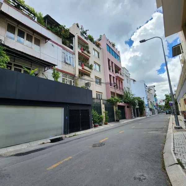 BÁN CĂN KẾ GÓC 2 MT (TRƯỚC SAU) 56 TRẦN QUÍ KHOÁCH, P.TÂN ĐỊNH, QUẬN 1, TPHCM