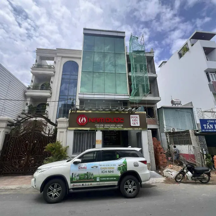 BÁN NHÀ MẶT TIỀN QUẬN 10 – TÒA NHÀ 2 MẶT TIỀN BẠCH MÃ, PHƯỜNG 15