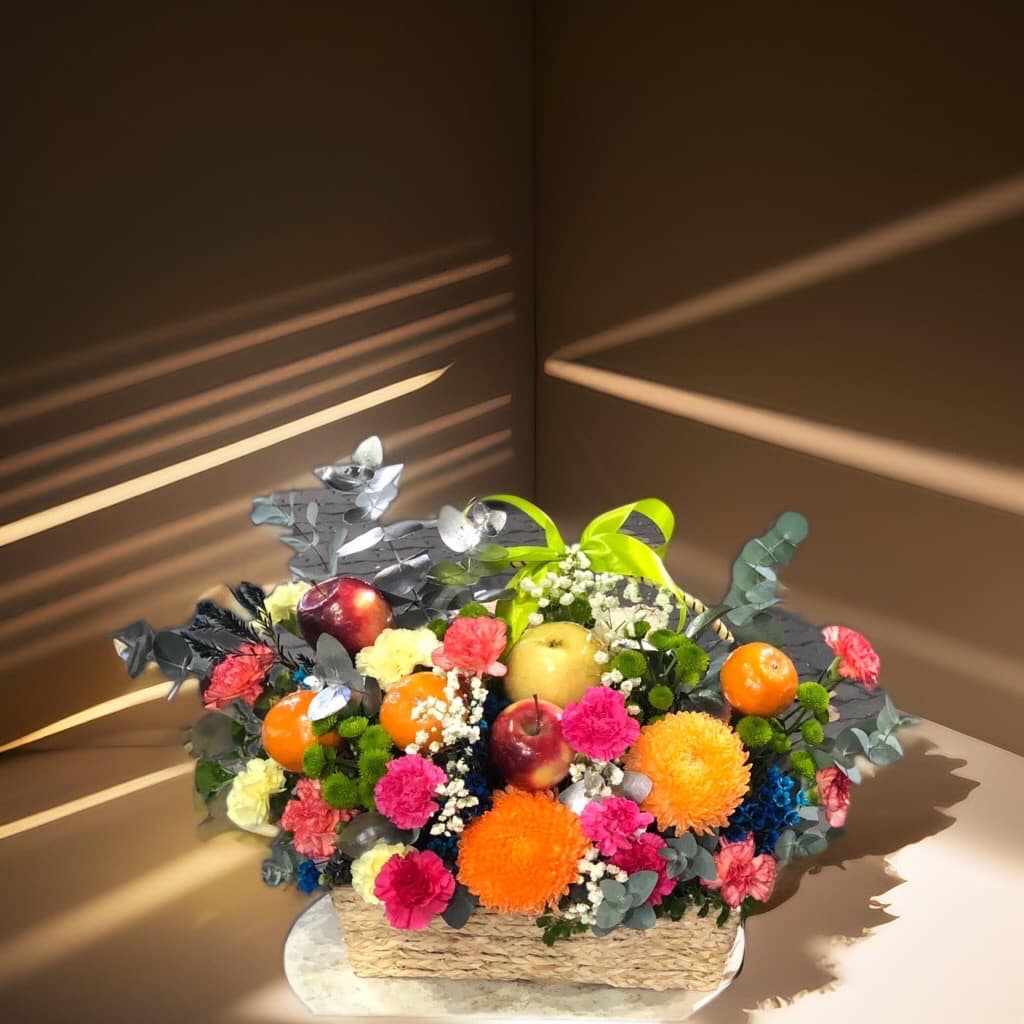 Giỏ hoa trái cây theo phong cách hiện đại