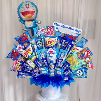 HỘP HOA BÁNH KẸO TONE XANH DÀNH CHO BÉ TRAI -HBK004