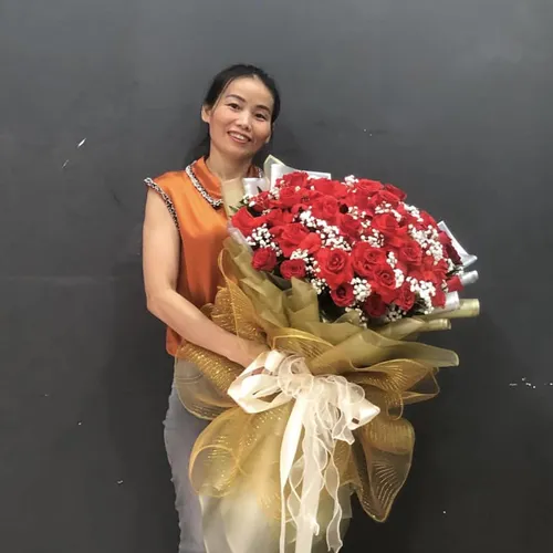 BÓ 99 BÔNG HỒNG ĐỎ - HB016