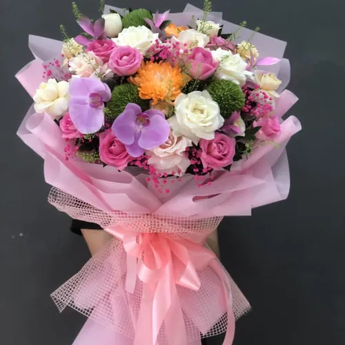 BÓ HOA HỒNG MIX LAN HỒ ĐIỆP - HB010