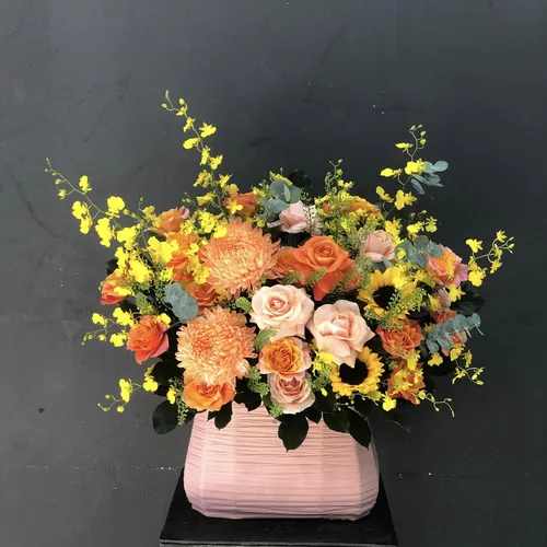 GIỎ HOA TONE VÀNG CAM THEO PHONG CÁCH HIỆN ĐẠI - HG008