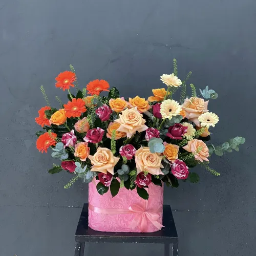 GIỎ HOA HỒNG MIX HOA ĐỒNG TIỀN - HG001