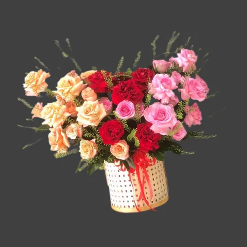 GIỎ HOA HỒNG MIX THEO PHONG CÁCH HIỆN ĐẠI - HG006