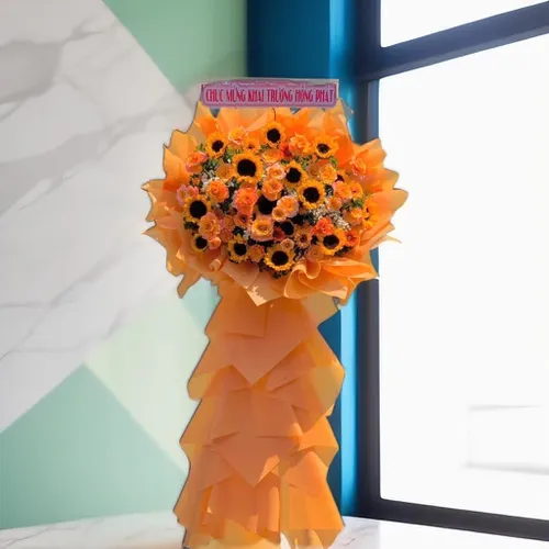 KỆ HOA CHÚC MỪNG KHAI TRƯƠNG TONE VÀNG CAM - KCM004