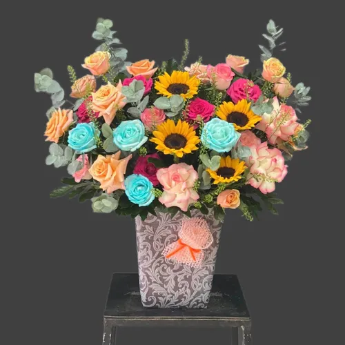 GIỎ HOA MIX MÀU THEO PHONG CÁCH HIỆN ĐẠI - HG010