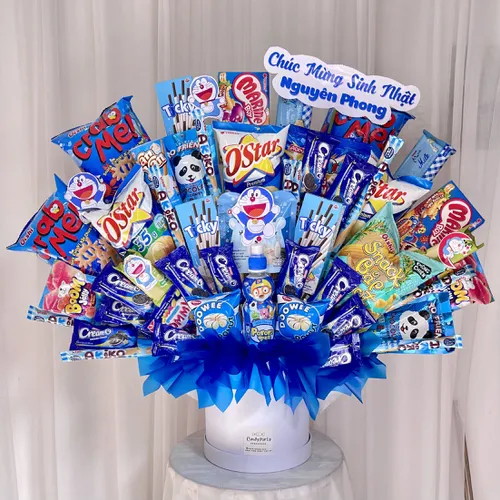 HỘP HOA BÁNH KẸO TONE XANH DÀNH CHO BÉ TRAI -HBK004