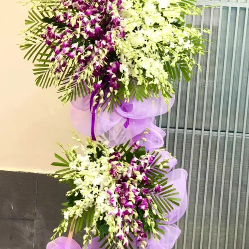 KỆ HOA VIẾNG 2 TẦNG TRẮNG TÍM- HV008