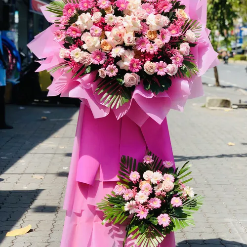 KỆ HOA CHÚC MỪNG KHAI TRƯƠNG TONE HỒNG - KCM006